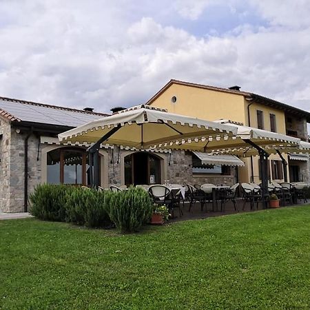 Agriturismo Moro Barel Vittorio Veneto Bagian luar foto